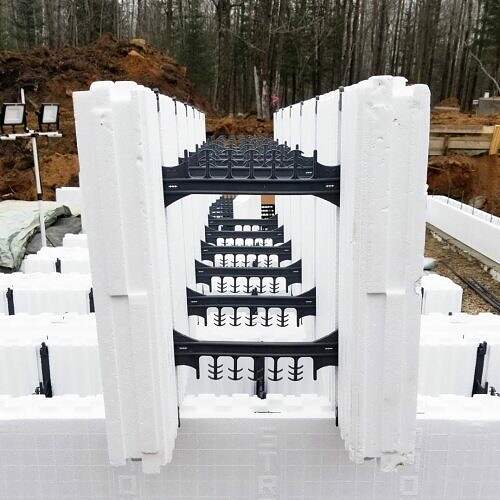 11-Stronghold-ICF-Blocks-Insulated-Concrete-Forms-ICF-Block-Concrete-Setting-Up